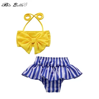 Летний купальник для маленьких девочек, прекрасный детский солнцезащитный купальник, желтые топы + полосатые шорты с оборками, детская одежда для детей 1-5 лет